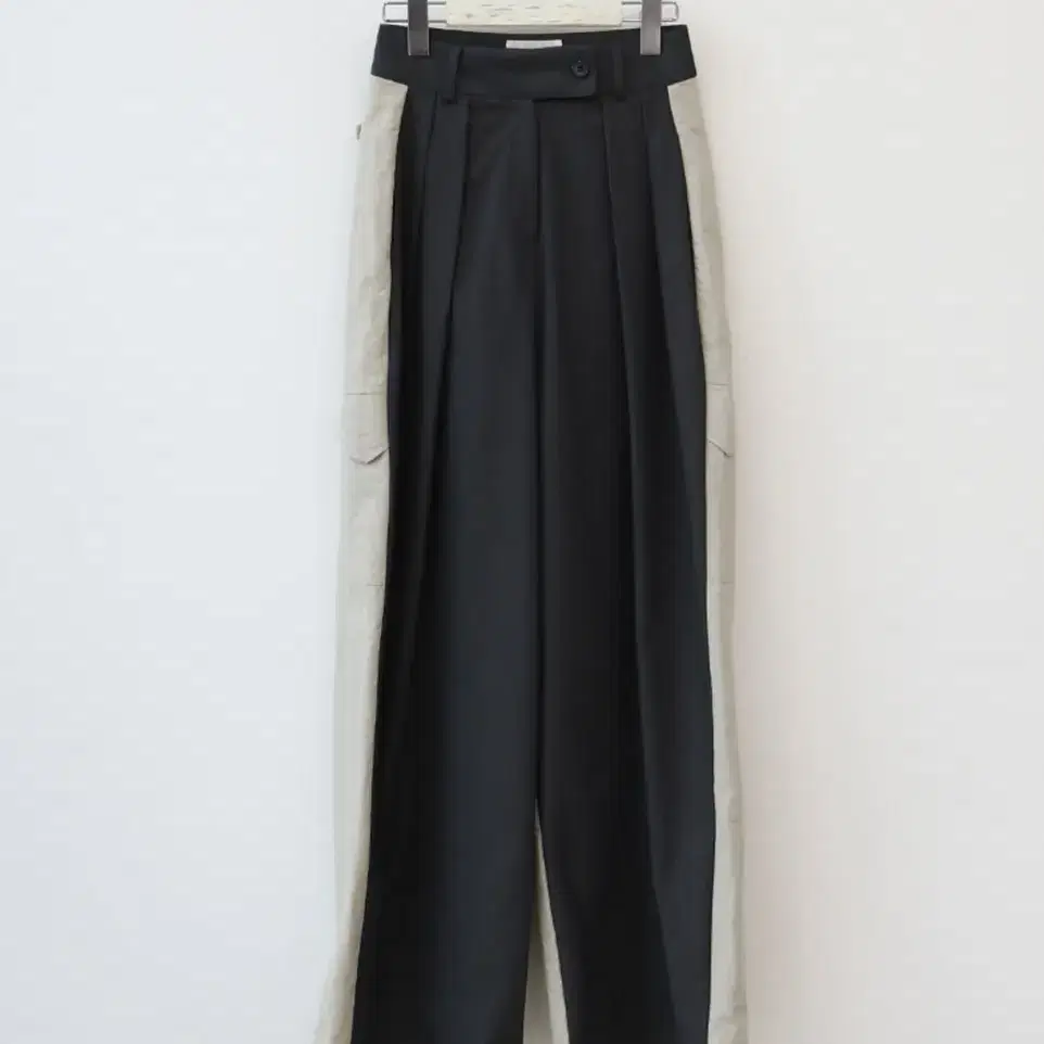 [구함]어나더랭귀지 coloration wide pants 구합니다.