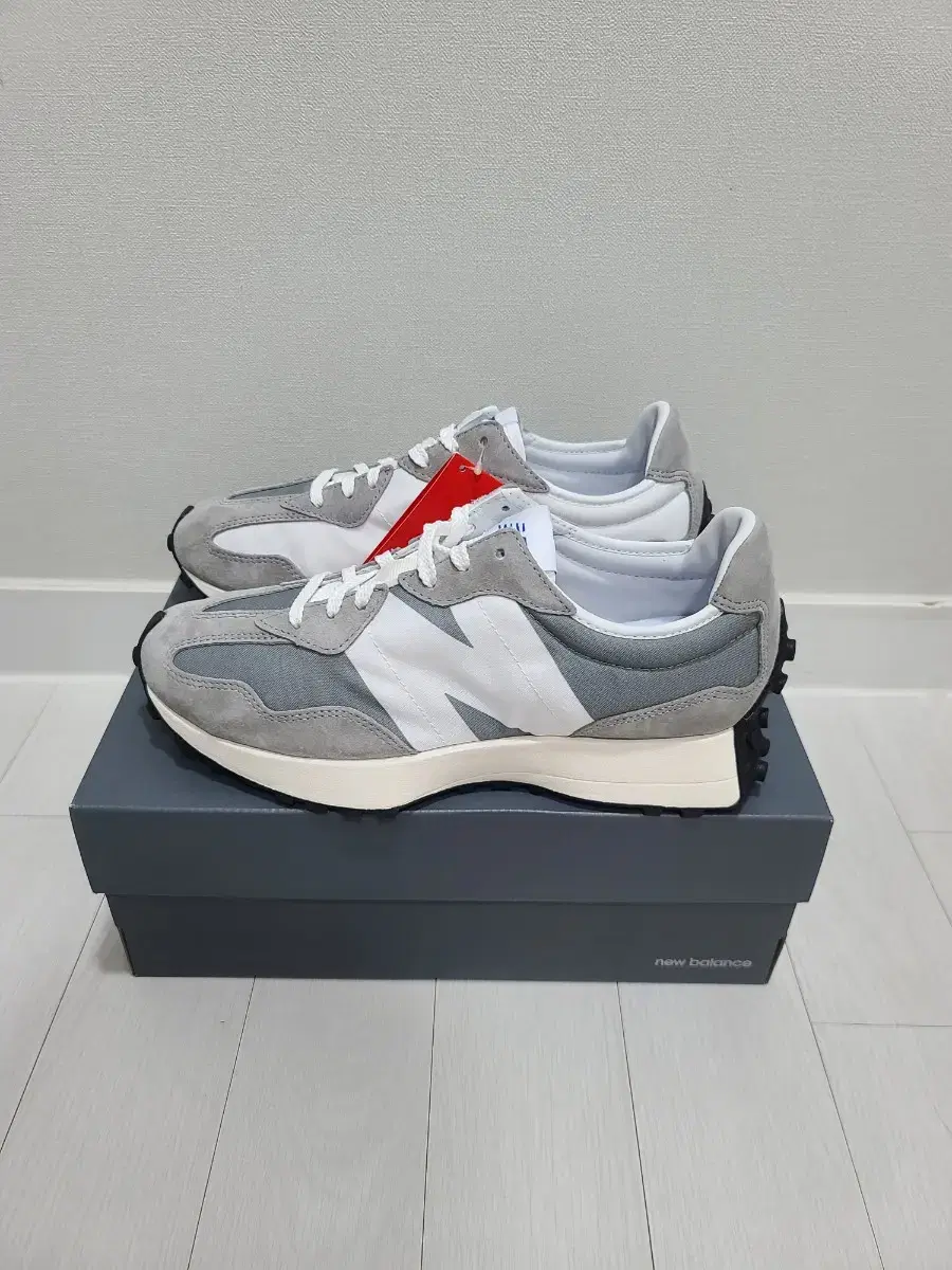 [New products not yet released] New Balance 327 Gray 275 size