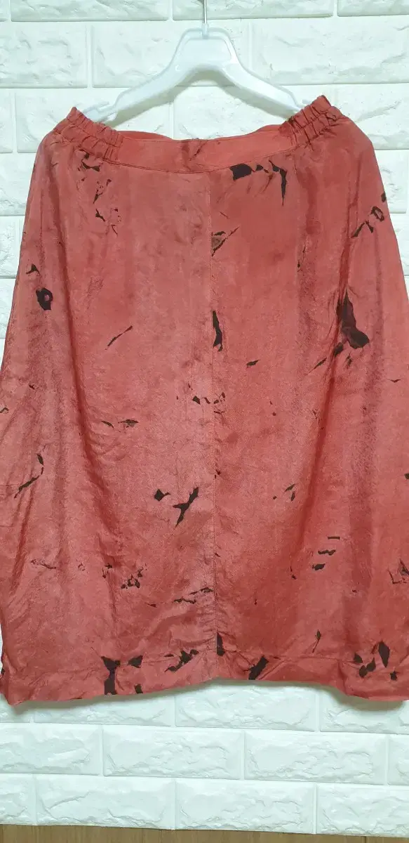 Silk skirt~66 Total length 70