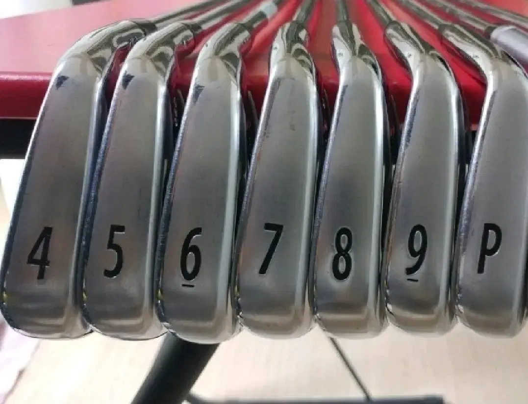 Titleist Iron 712 AP2