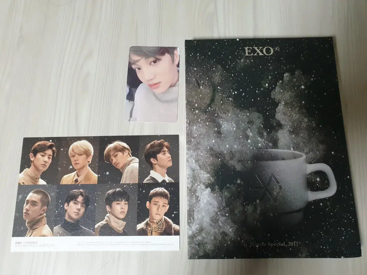 EXO EXO UNIVERSE album kai photocard with photo kard