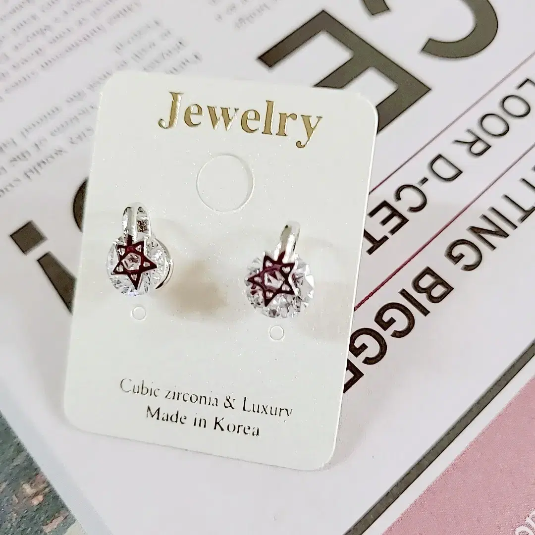 N37 Star Cubic Earrings Ding-Dong