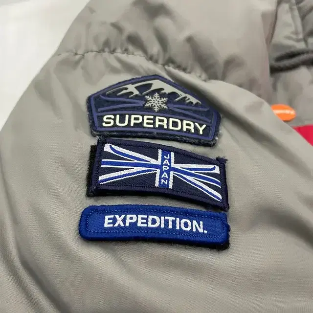 SUPERDRY 슈퍼드라이 패딩점퍼