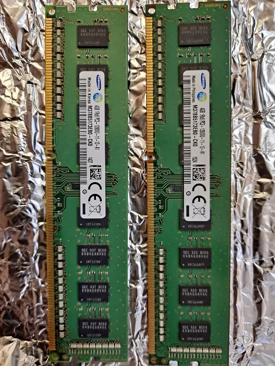 삼성 4GB 2RxPC3-12800U *2개