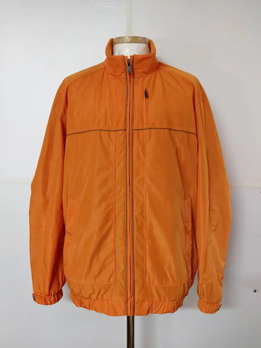 105)LOUIS CASTEL Golf Windbreaker and Jacket Jumper