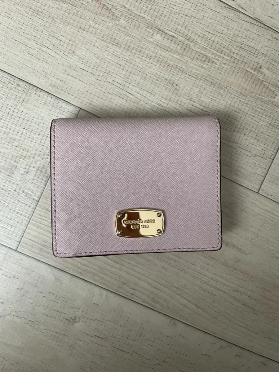 Michael Kors Wallet 4,000 won