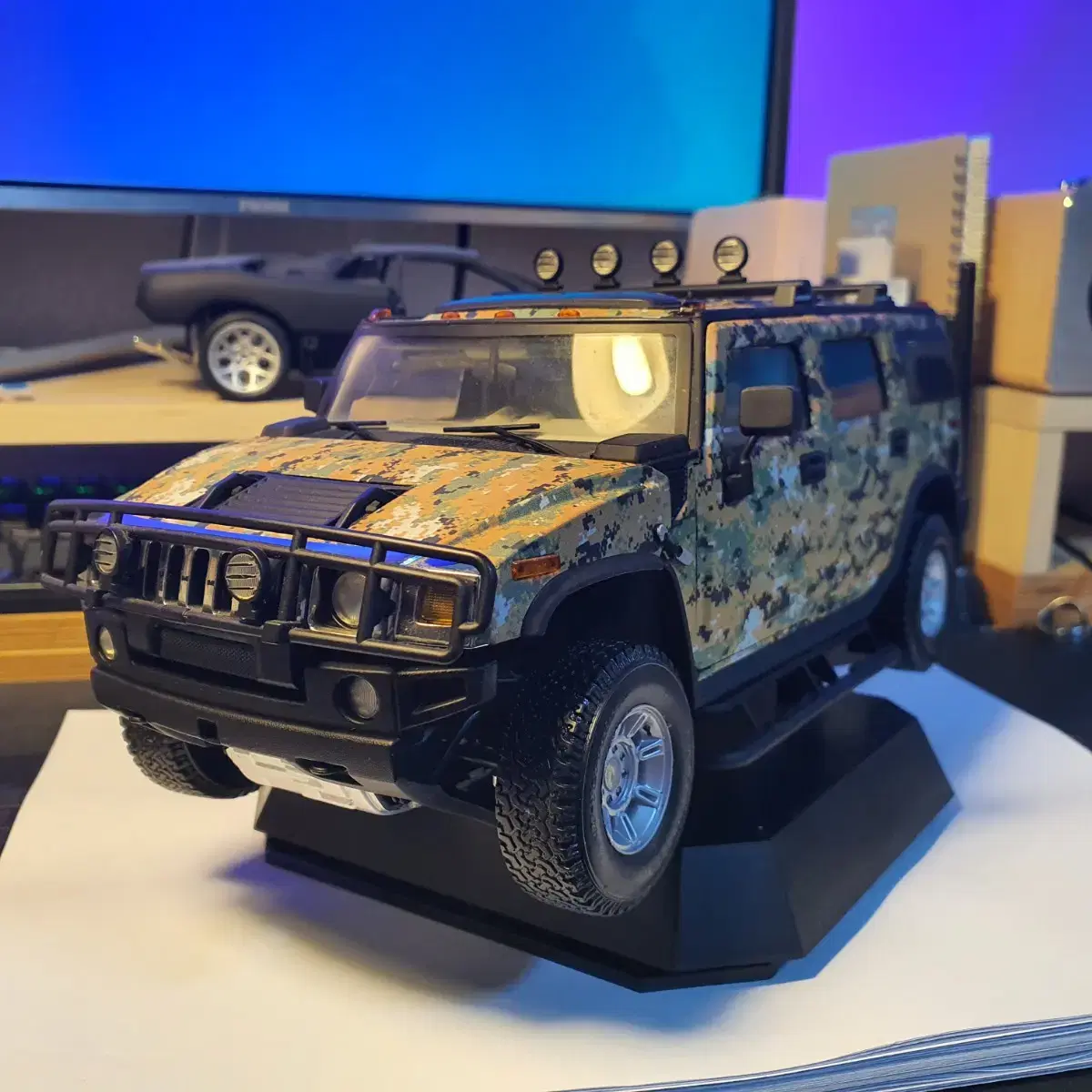 HIGHWAY 61 HUMMER H2 (1/18)