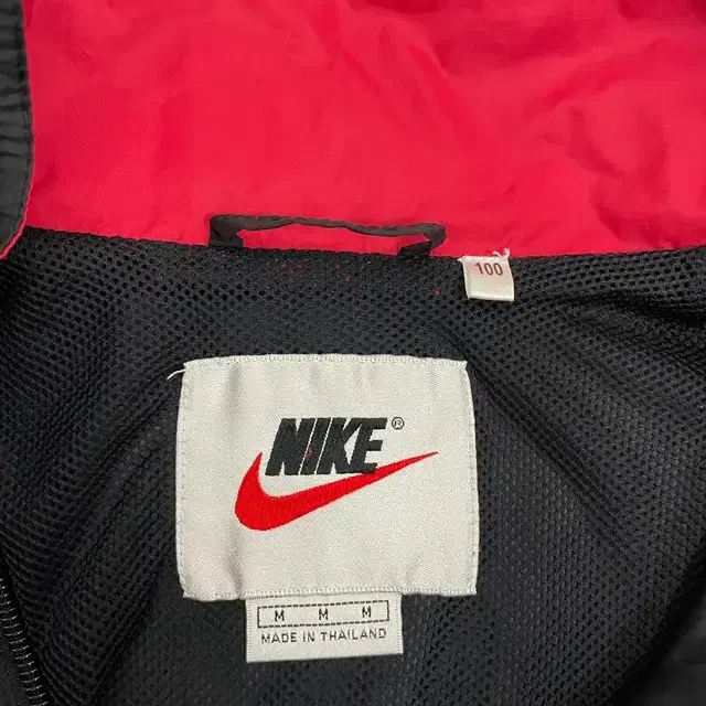 NIKE 나이키 올드스쿨 바람막이