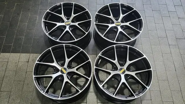 18인치 BBS CIR.st 블랙폴리쉬 신품휠 1대분