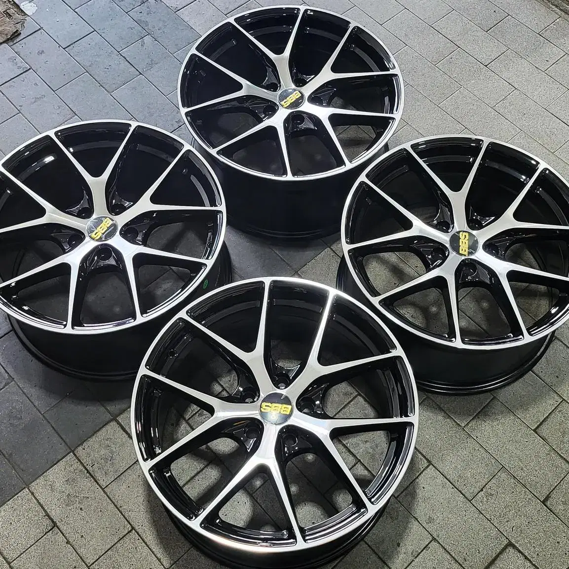 18인치 BBS CIR.st 블랙폴리쉬 신품휠 1대분