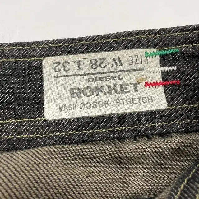 DIESEL 디젤 ROKKET STRECH 흑청 데님팬츠