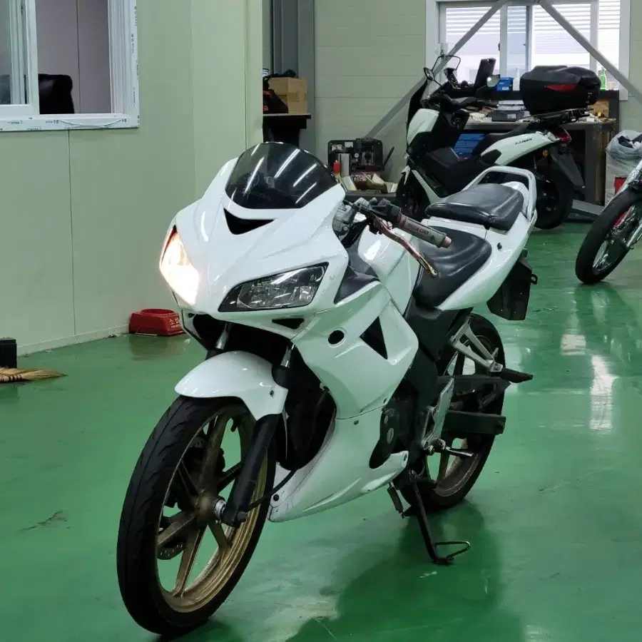 cbr125 10년식 멸축 판매합니다