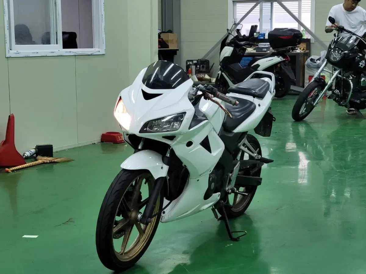 cbr125 10년식 멸축 판매합니다