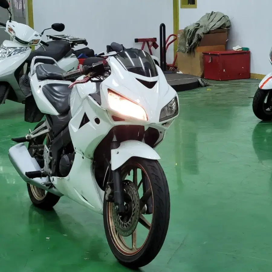 cbr125 10년식 멸축 판매합니다