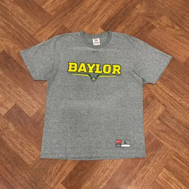 나이키 BAYLOR 반팔티