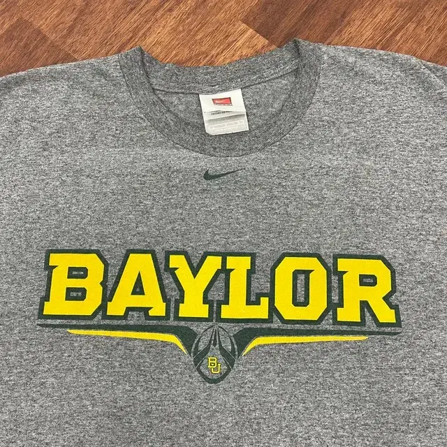 나이키 BAYLOR 반팔티