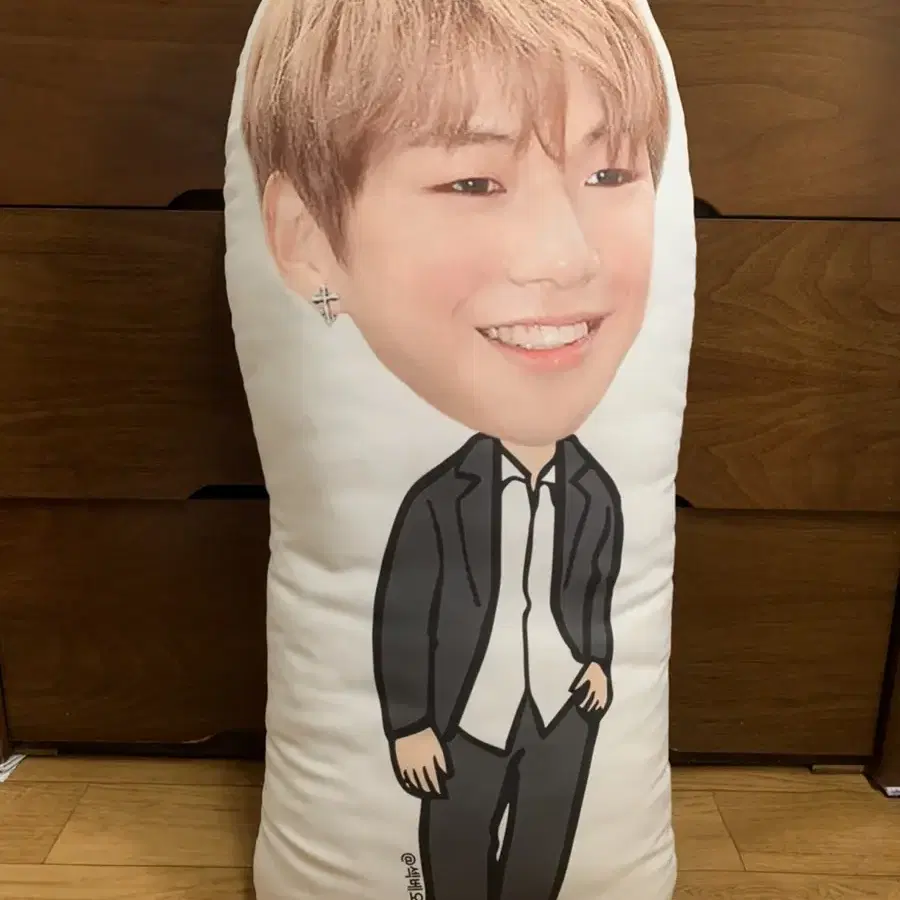 강다니엘 인형