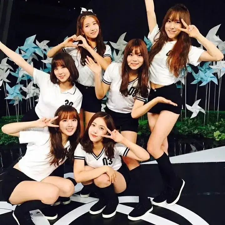 Gfriend official poster oooh~apple