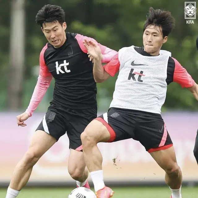 대한민국 축구대표팀 국대 선수용 트레이닝탑