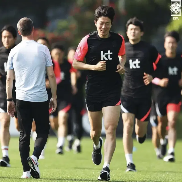 대한민국 축구대표팀 국대 선수용 트레이닝탑