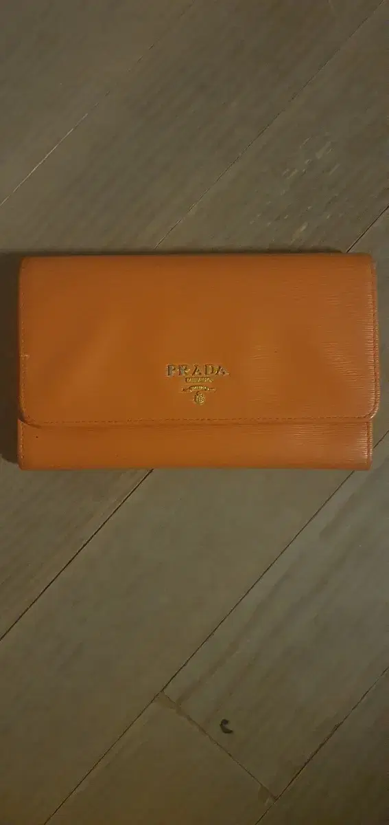 Prada wallet jin fake or fake malldm