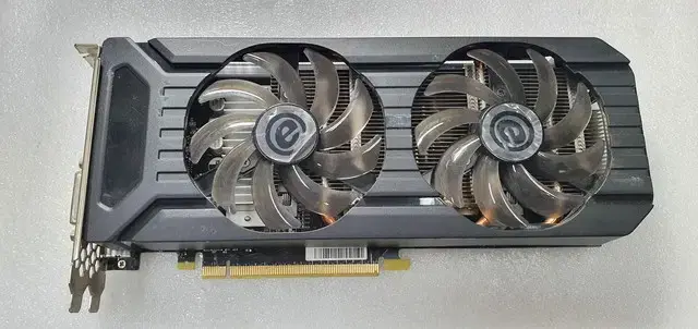 지포스 GTX 1060 / 3G 이엠텍 판매 합니다.