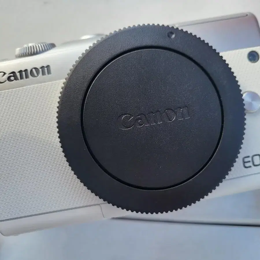 캐논 eos m100 화이트 블랙 핑크  바디킷 m10