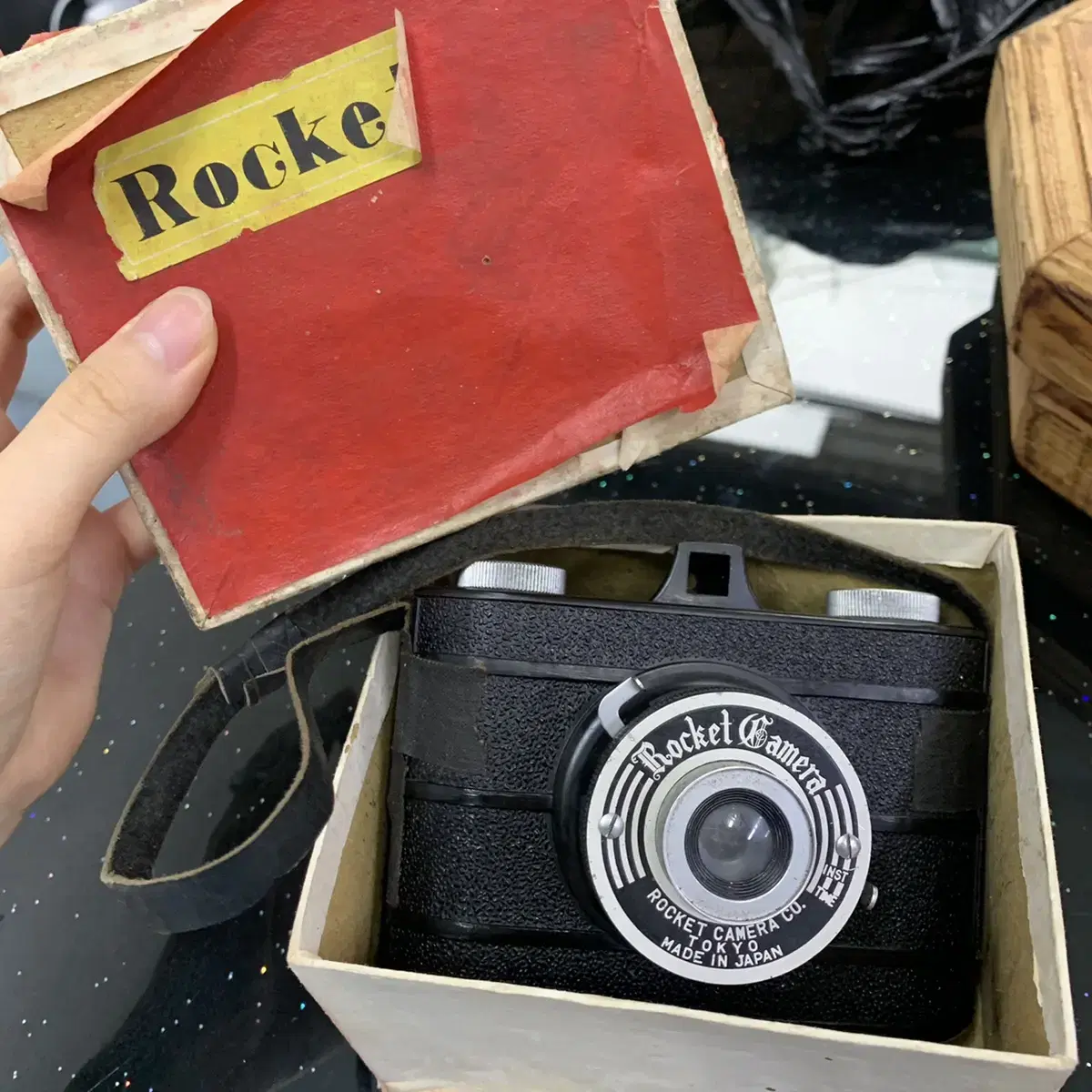 rocket camera 엔틱용 필름카메라 입니다