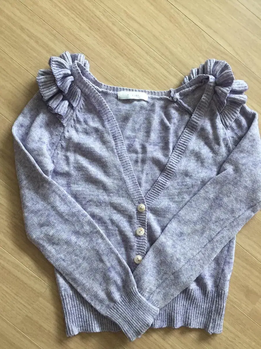 Mauve cropped knit cardigan