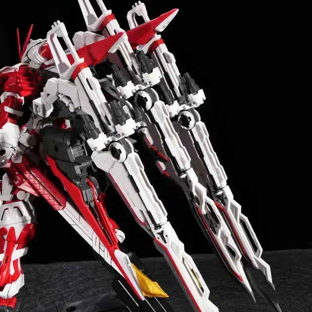 EW Model MG 1/100 건담 레드프레임용 플라이트 유닛(백팩)