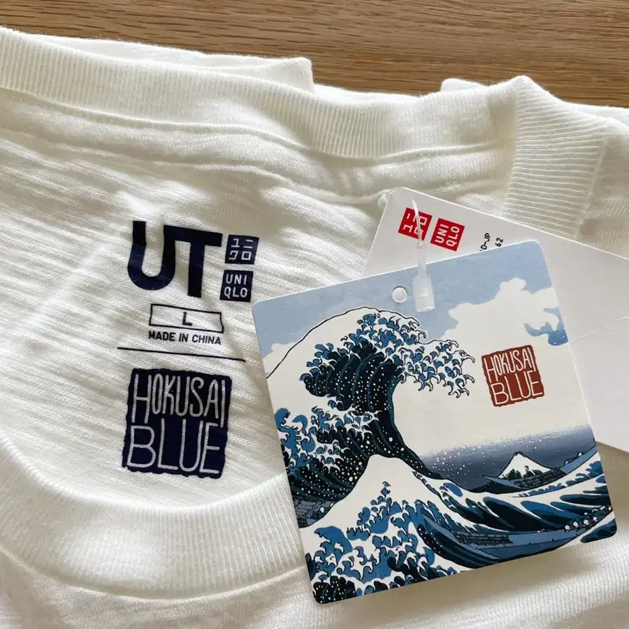 Uniqlo Japan HOKUSAI 호쿠사이 티셔츠 가나가와해