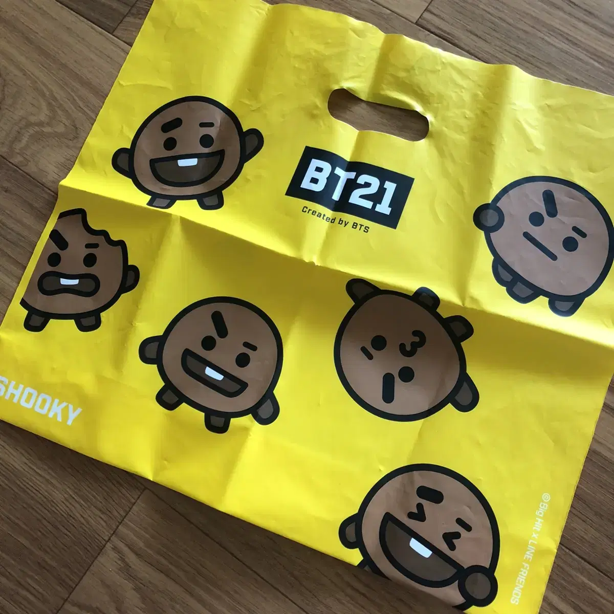 bt21 슈키 에코백 