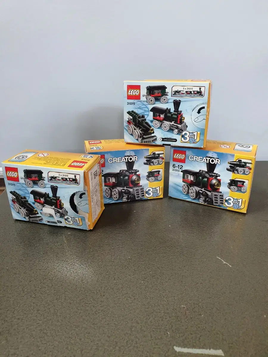 LEGO31015