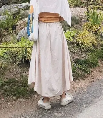 Ivory linen banded long skirt