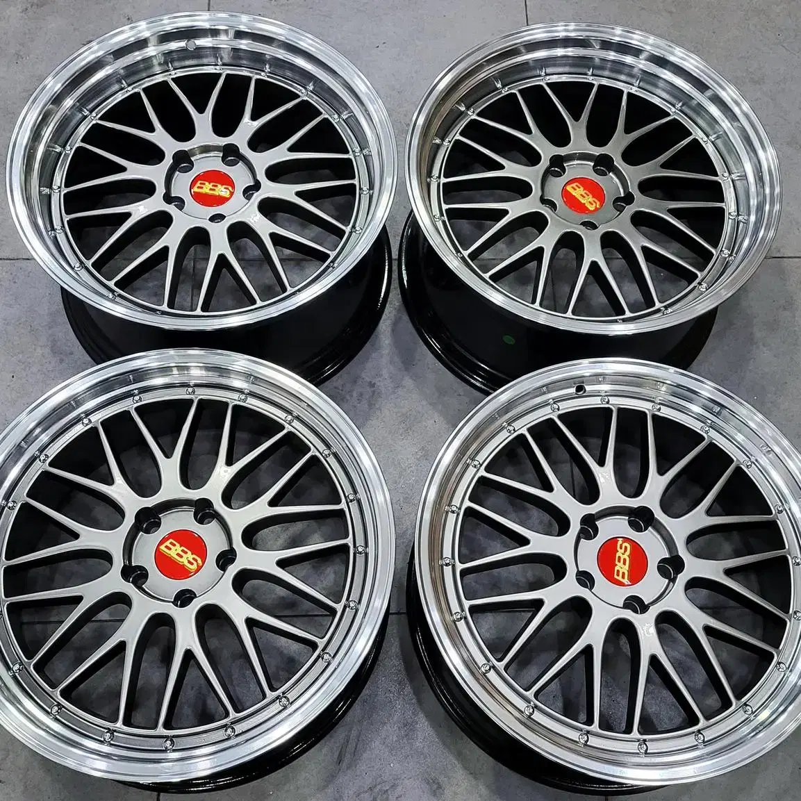 20인치 BBS LM.st 하이퍼블랙 신품휠 1대분