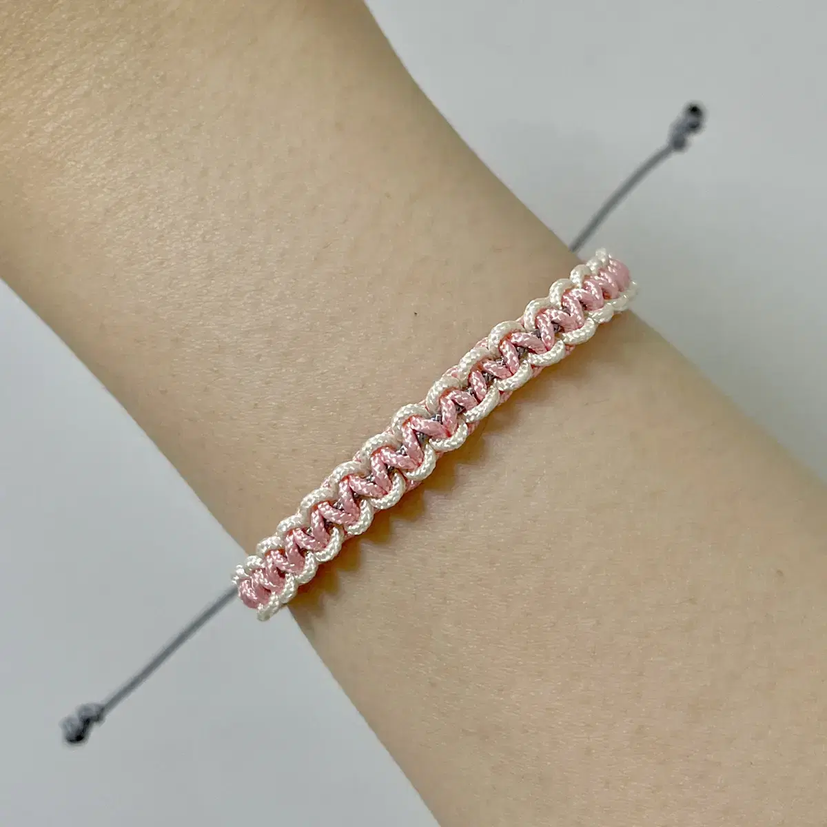 Handmade / Bracelet / Macrame / Knotted Bracelet / Thread Bracelet / Summer Bracelet