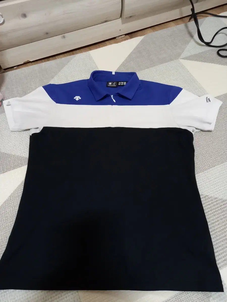 Desant color scheme golf tee