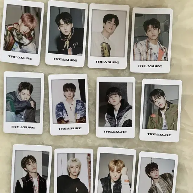 트레저 공식 폴라로이드 treasure Polaroid 12명 일관