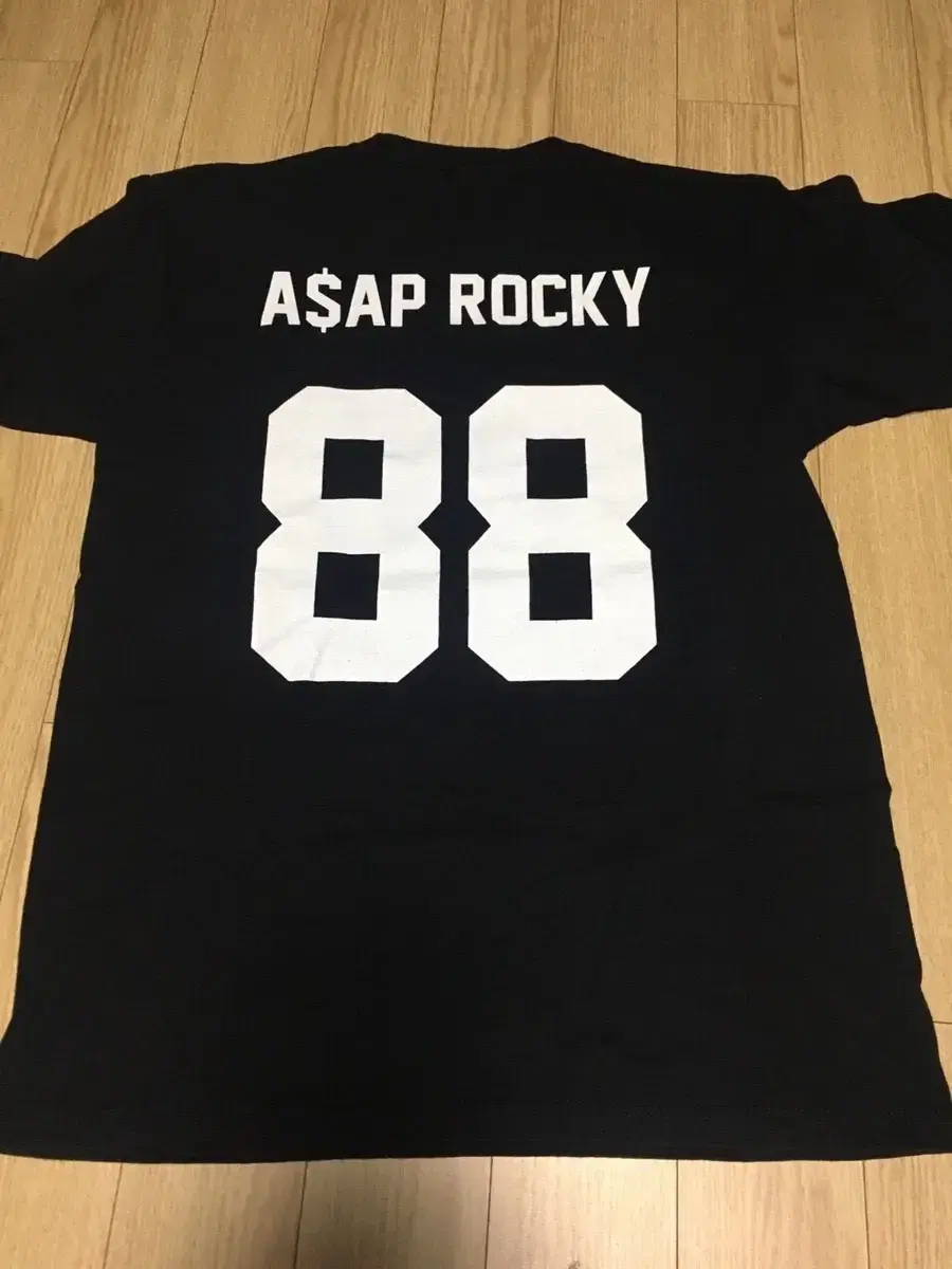 Les Artistes A Shop Rocky T-Shirt