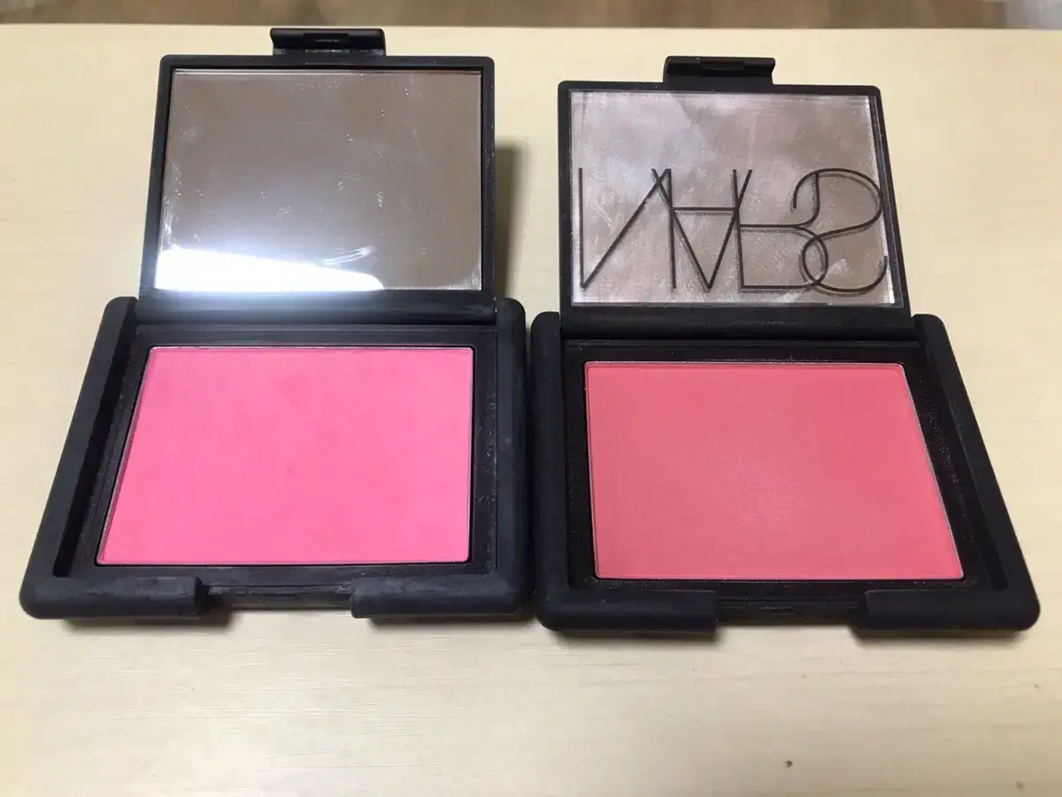 NAS New Attitude Peach Show Blusher