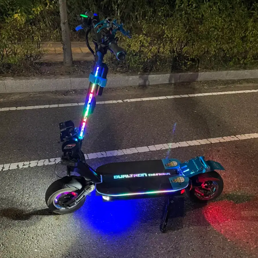 듀얼트론 썬더 풀튜닝 전동킥보드