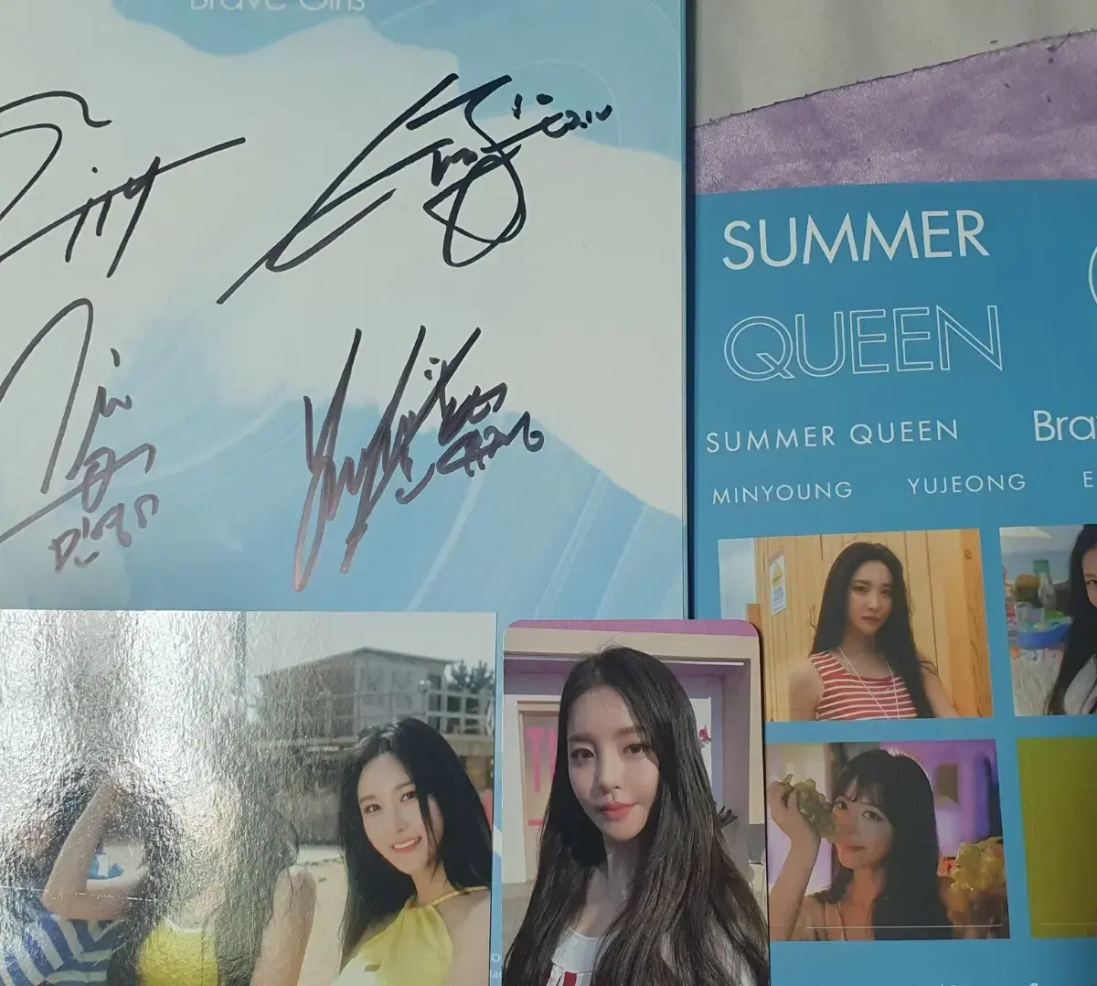 Brave Girls Autographed AlbumsHandwritten Messages