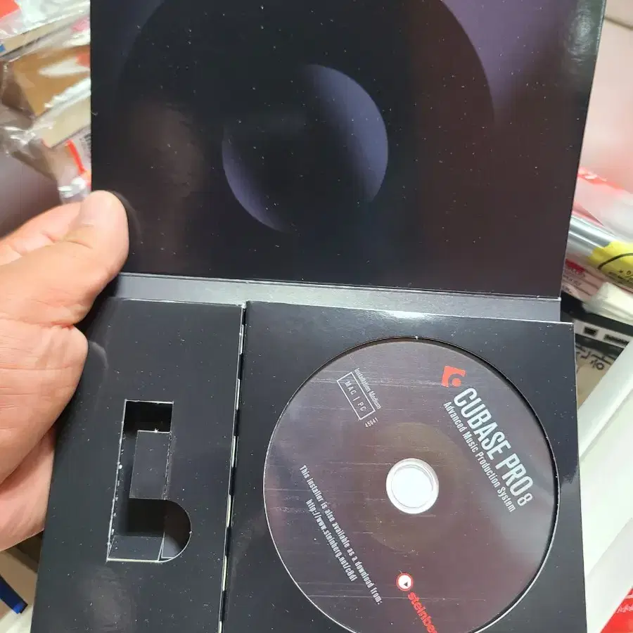 큐베이스프로8, 7disc. 동글usb없음.케이스깨끗