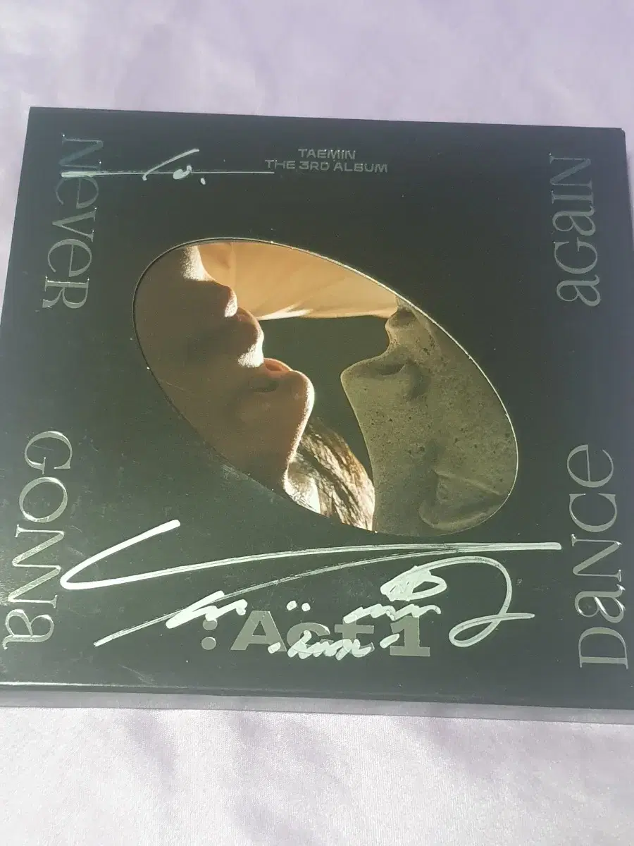 Taemin autographed album B.A.L.