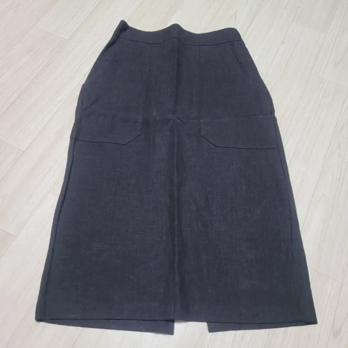 Linen skirt (including delivery fee)