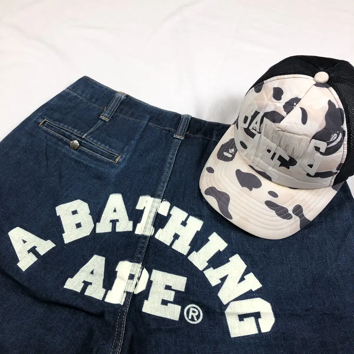 2006년도 베이프 bape og college 로고 프린트 데님 반바지