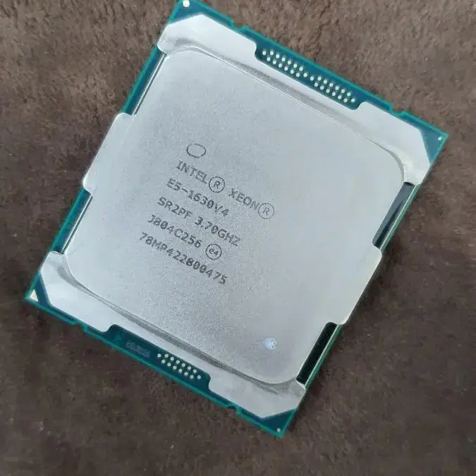 Xeon E5-1630 V4 | 3.7Ghz | 4C 8T