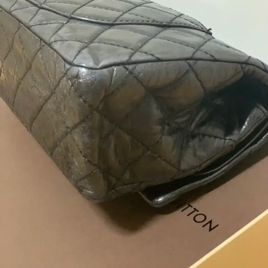 샤넬 빈티지 미듐 블랙 가방 사진 6