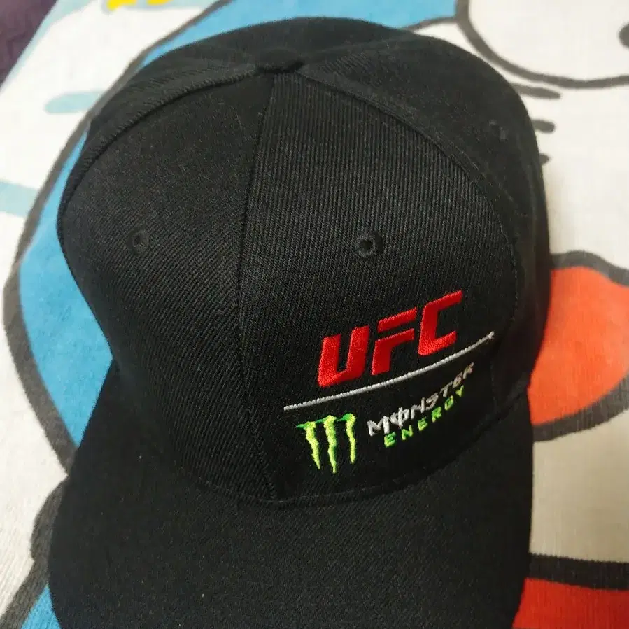 UFC REDBULL 스냅백 레드불.UFC 스냅백