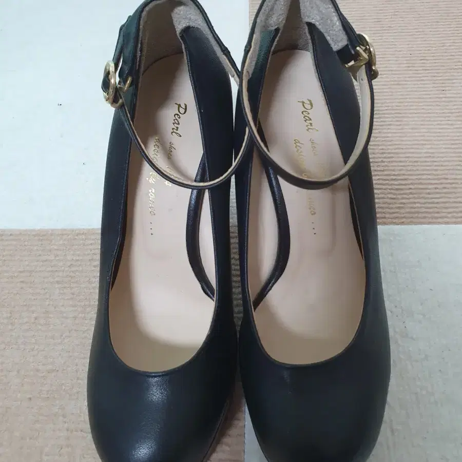 pearl shoes 여자구두